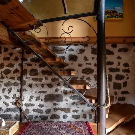 D'hotes Et Du Tapissier Gasthof Polignac (Haute-Loire)