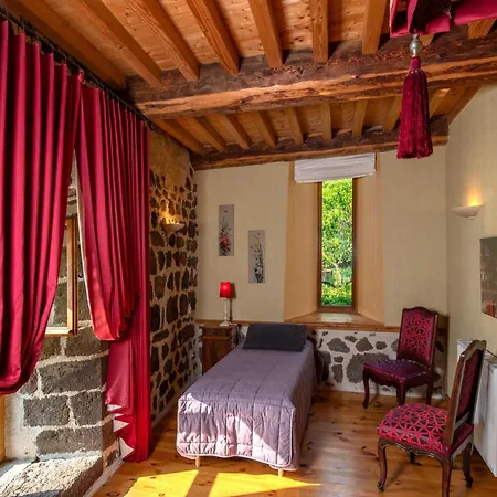 D'hotes Et Du Tapissier Gasthof Polignac (Haute-Loire)